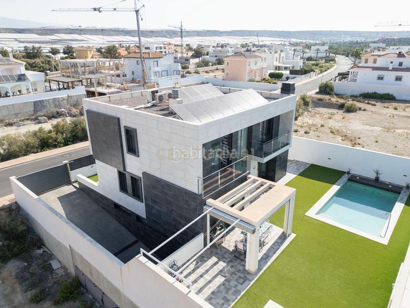 Foto 1b4a28bb-06e2-4ea3-87ca-898f7b807a69. Casa in Almerimar in Almerimar Ejido (El)