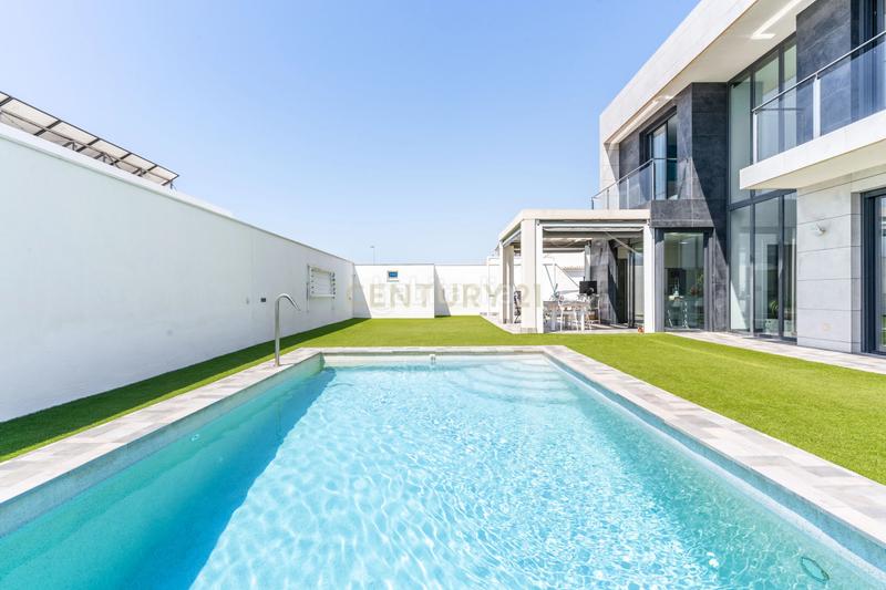 Foto 473b83a5-4b96-40fa-9699-a4945188ac11. Casa in Almerimar in Almerimar Ejido (El)