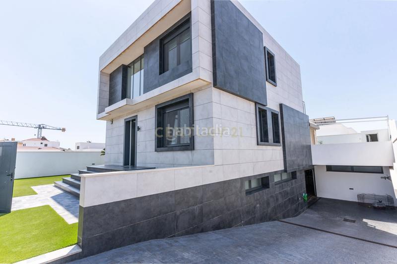 Foto 506ad1f2-b1fc-4531-918c-78e5155a68dd. Casa in Almerimar in Almerimar Ejido (El)