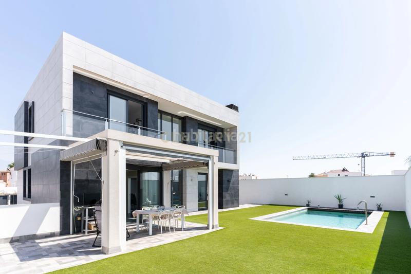 Foto b863e960-6549-4ec8-bc14-58bec81aa630. Casa in Almerimar in Almerimar Ejido (El)