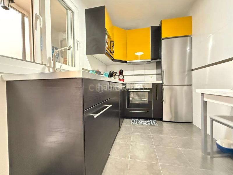 Foto ec55f433-b9fd-4787-99a5-9304f921b803. Appartement in calle raquero in Almerimar Ejido (El)