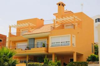 Haus  Los naranjos 14. Chalet exclusivo con piscina privada y vistas al campo de golf