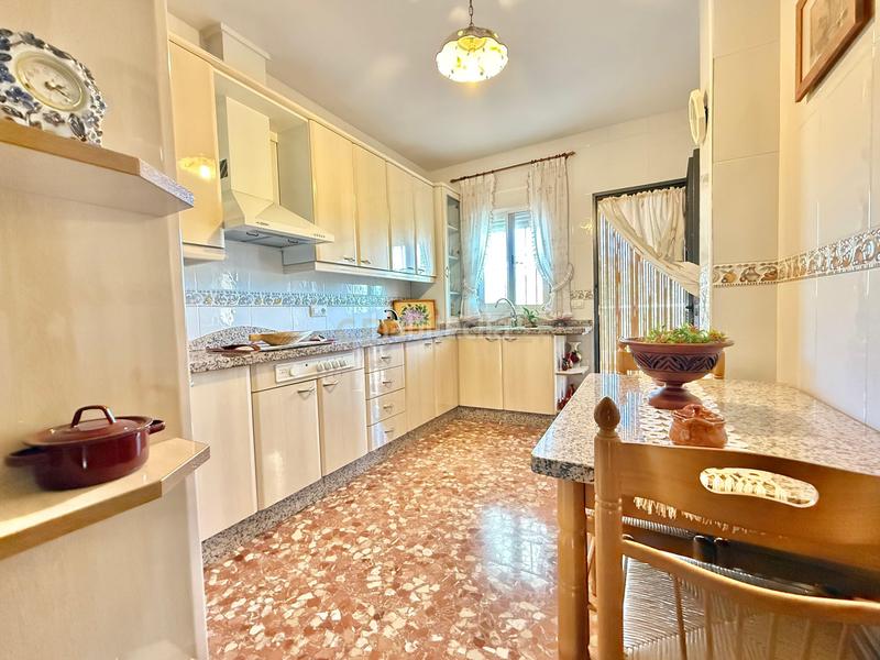 Foto 402c545b-4060-4202-bd7c-ee9d6a05790b. Maison dans calle el rey dans Berja