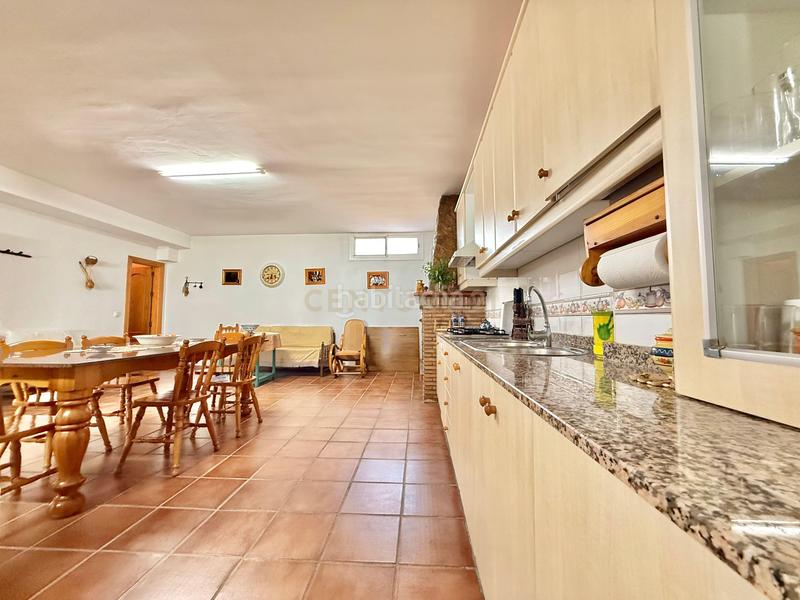 Foto d649a302-532c-4b02-bea6-dc38b4027f57. Maison dans calle el rey dans Berja