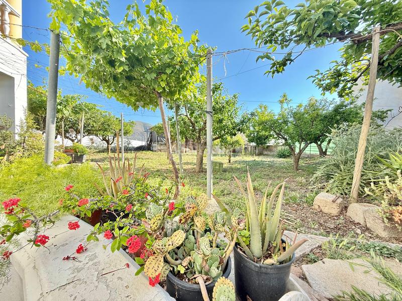 Foto f6594bee-2512-4b9c-85ae-e6b946757fe8. Maison dans calle el rey dans Berja