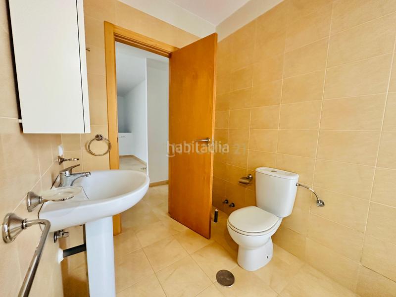 Foto 9941f808-2a0e-4ad4-bd71-0c77473c8f78. Zweistöckige wohnung mit pool in Almerimar Ejido (El)