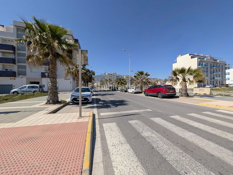 Foto b7ab6947-6b55-4585-b11a-975f062f64c7. Terreny residencial a Adra