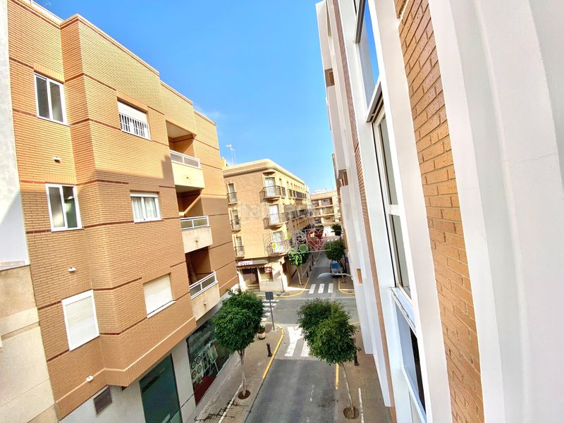 Foto efc0b177-f773-4011-b535-04595953ac71. Pis amb aparcament a Ejido centro Ejido (El)