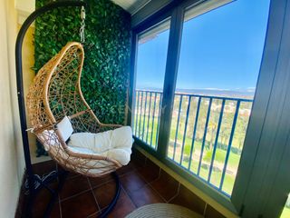 Studio à Almerimar. Estudio con terraza acristalada y vistas espectaculares a pocos