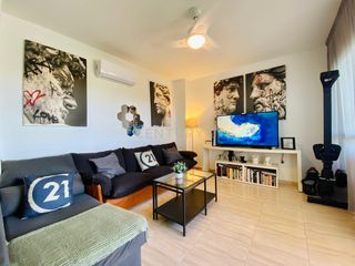 Apartment in Almerimar. Bajo con jardin en palm beach