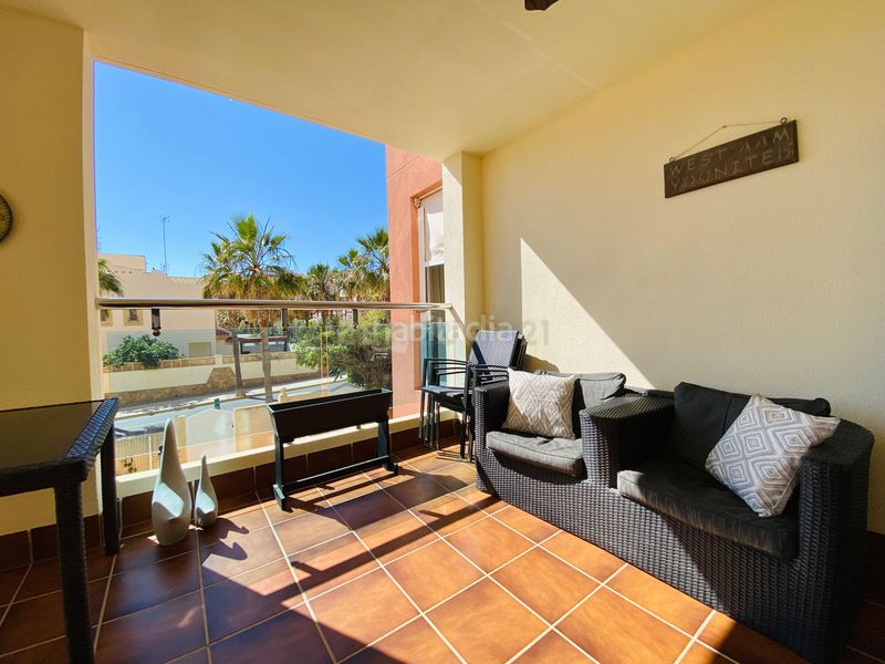 Foto e97809cb-a4d0-4ba9-b61c-d6222a98ae19. Apartament amb piscina a Almerimar Ejido (El)