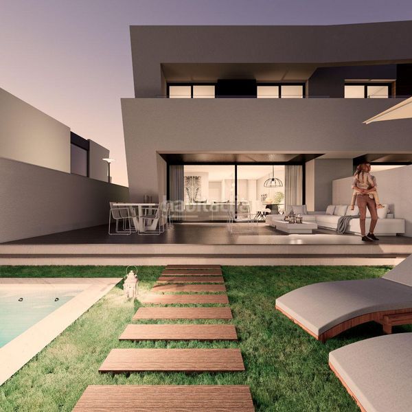 Foto ce6b12f0-55ce-4de7-ac50-f75eacd9eef0. Casa adossada a cl. pleamar a Almerimar Ejido (El)