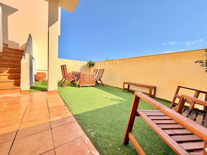 Foto c1b58942-6a71-4c1b-94ca-a1c20f100064. Casa adossada amb aparcament piscina a Almerimar Ejido (El)