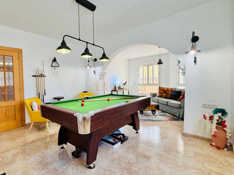 Foto 45937b43-c4fa-438c-895e-daf609d684f1. Casa amb piscina a Adra