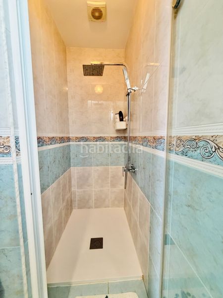 Foto b98c2b36-e7bb-49f2-bb14-79304447920a. Casa amb piscina a Adra