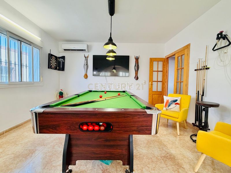 Foto bb3fed48-37cd-46c7-b6f0-87d41880979f. Casa amb piscina a Adra