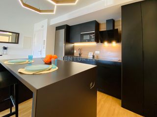Etagenwohnung in Calle raquero, 5, el ejido, spain. Vive frente al puerto  2 dormitorios en el corazón de almerimar