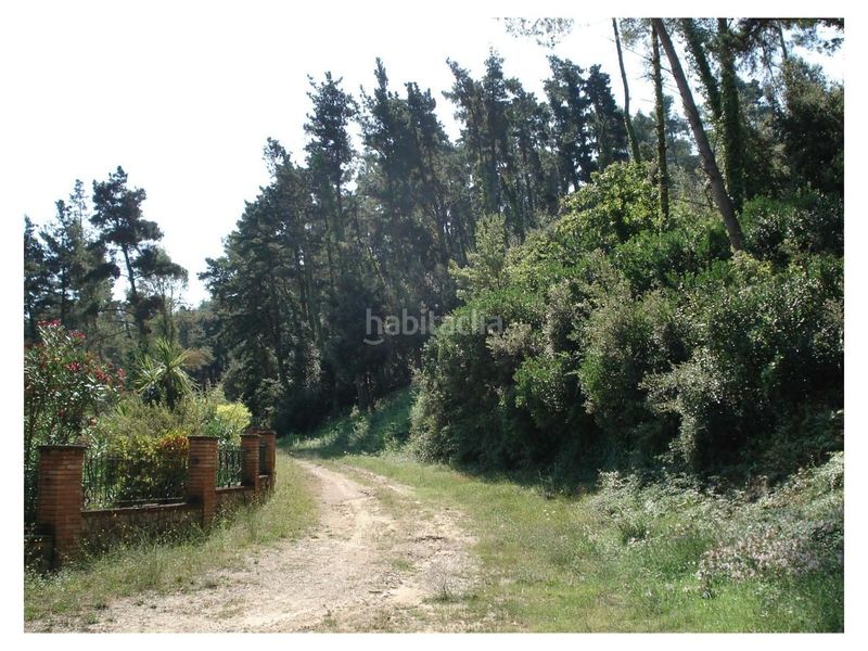 Foto 1a94d40b-93dd-4bfb-9d6c-4c2dddeb3b9a. Terreno residencial ubicado en la exclusiva zona del golf en la urbanización can corbera, a 15 minutos de barcelona y a 5 minutos de al en Vallromanes