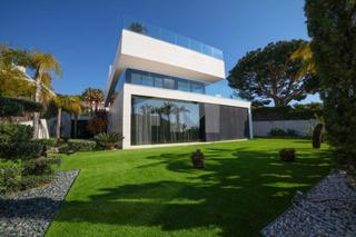 Haus in Teià. Alguna vez ha pensado en tener una piscina como la de los mejore