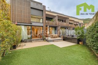 Planta baixa a Tei. Preciosa planta baja de diseo con jardn privado