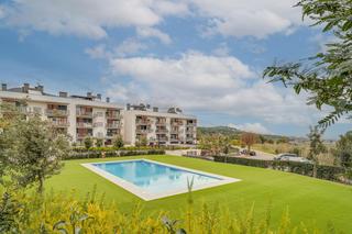 Miete Etagenwohnung in Teià. Obra nueva con zona comunitaria con piscina, pádel, garaje y tra