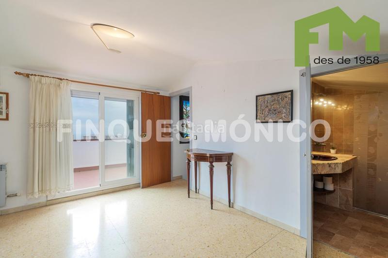 Foto ce26ffa2-2c6a-4e96-baf8-68147d3a0d4d. Casa con riscaldamento parcheggio in Teià