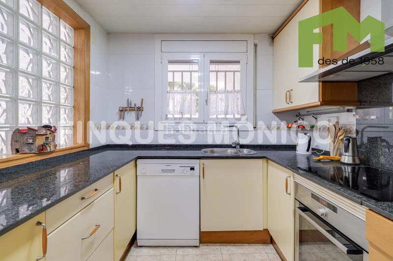 Foto fd535005-5258-4c48-9a19-95474eab2efd. Casa con riscaldamento parcheggio in Teià