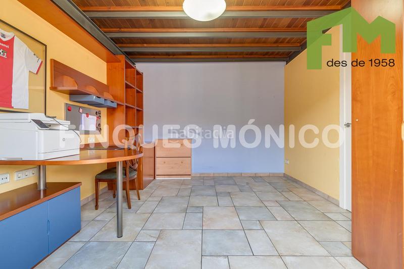 Foto 208ca07a-4c16-411a-a51f-5096b4080040. Casa amb calefacció aparcament piscina a Teià