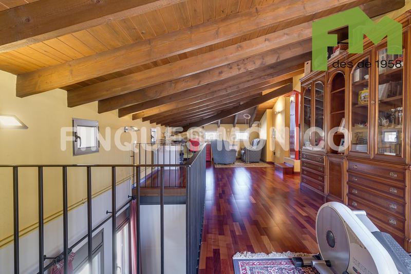 Foto 30763fd7-897b-4ffc-96d2-0dd63bc9a820. Casa amb calefacció aparcament piscina a Teià