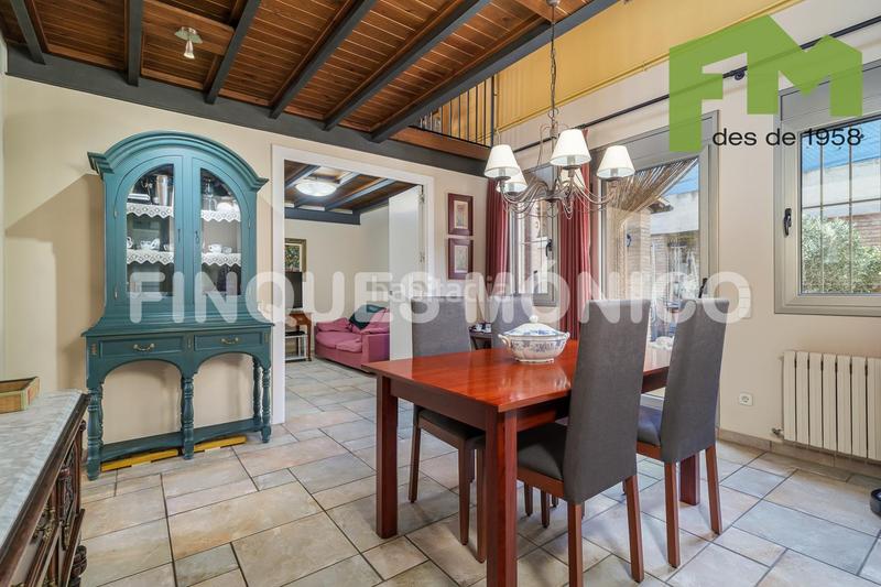 Foto f9e1c542-c209-4c46-a8f3-249dac3ac2e6. Casa amb calefacció aparcament piscina a Teià