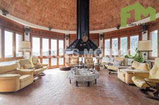 Haus in Tei. Casa de gran potencial con vistas inigualables