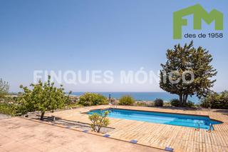 Maison à Teià. Casa independiente con espectaculares vistas al mar y parcela pl
