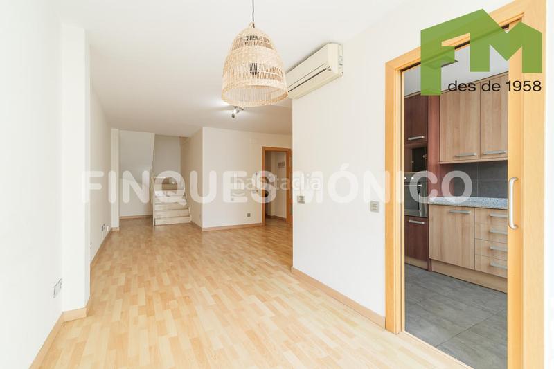 Foto 315b1ac7-bfdc-401d-8807-41b5336c7ed6. Duplex dans Bufalà Badalona