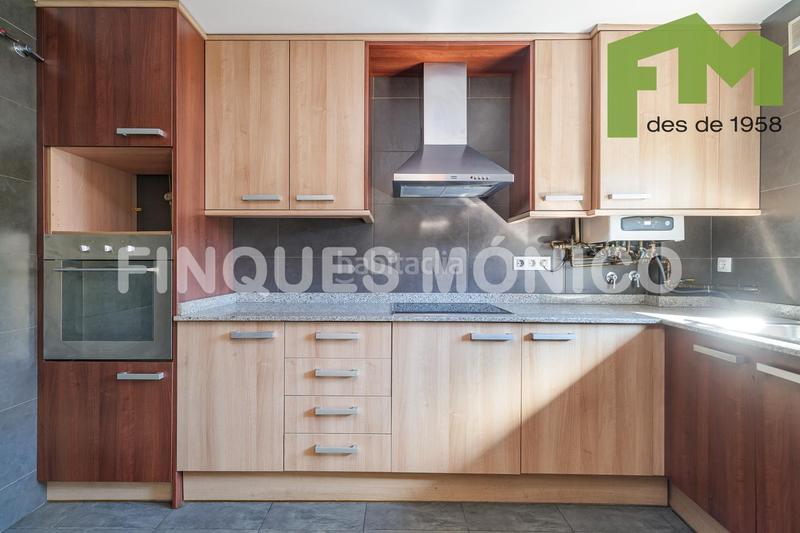 Foto 81adbed2-12bb-4ac6-bcc3-0de599588077. Duplex dans Bufalà Badalona