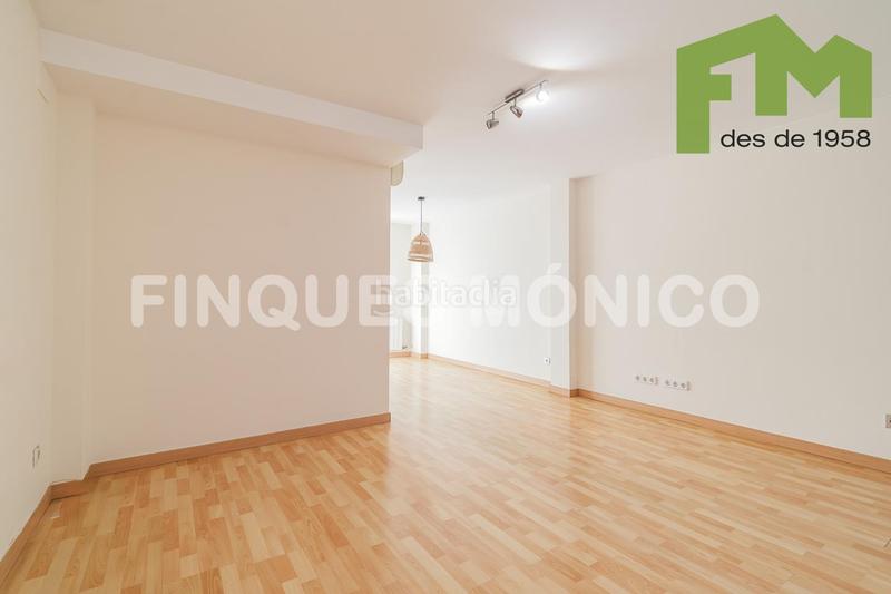 Foto ffed1409-0148-4930-8dcf-3434c7bd0db9. Duplex dans Bufalà Badalona