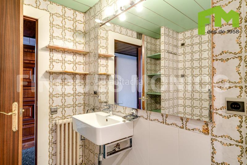 Foto ef8d8386-0a73-4543-91e1-87638a73d3f6. Pis amb calefacció aparcament a Sant Gervasi - Galvany Barcelona