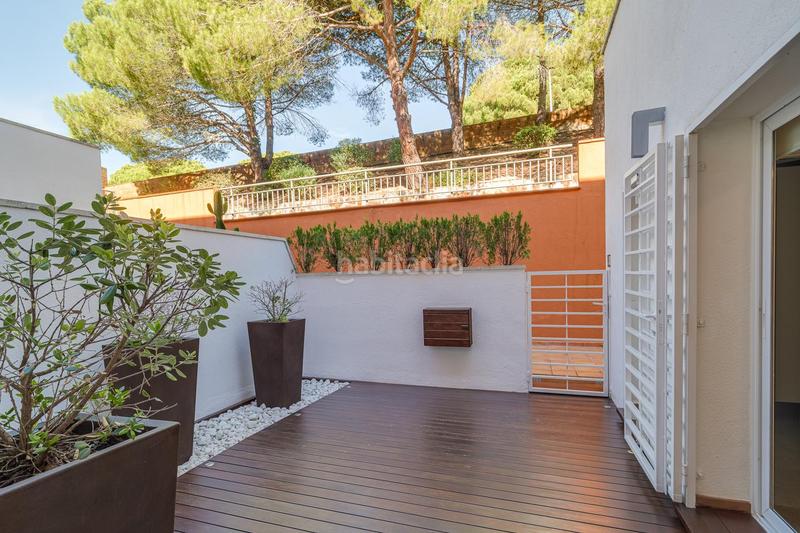 Foto 0c796860-e26d-4b91-9016-6c3846188b41. Reihenhaus mit heizung pool in Teià