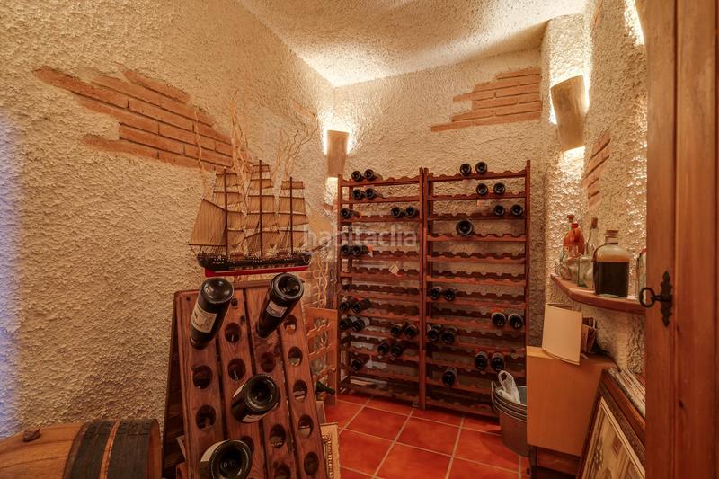 Foto 413ec92f-6681-4276-893e-da02563b9ae9. Reihenhaus mit heizung pool in Teià