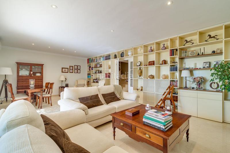 Foto 4dd07131-fd8f-4fed-a1e5-6c10985eb0e8. Reihenhaus mit heizung pool in Teià