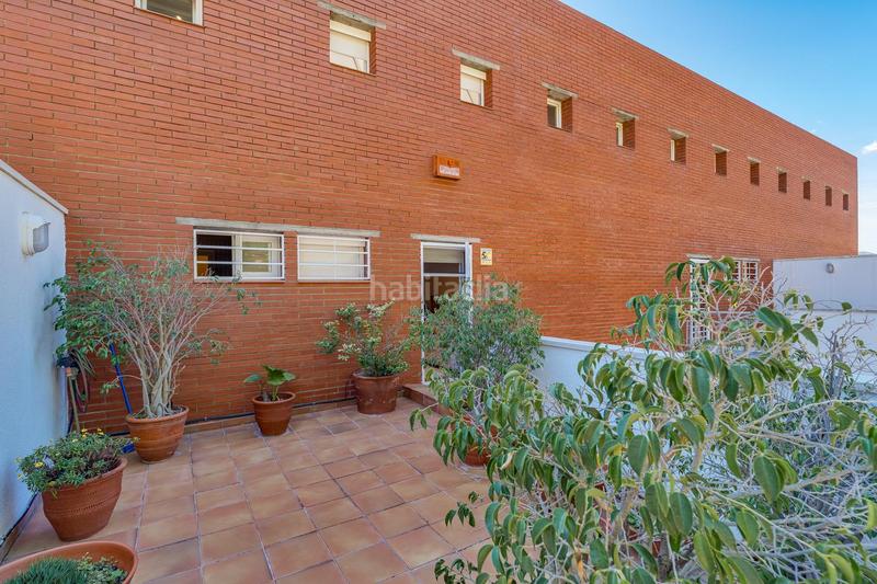 Foto 53a045af-3430-46bd-8bf1-8080091e543d. Reihenhaus mit heizung pool in Teià