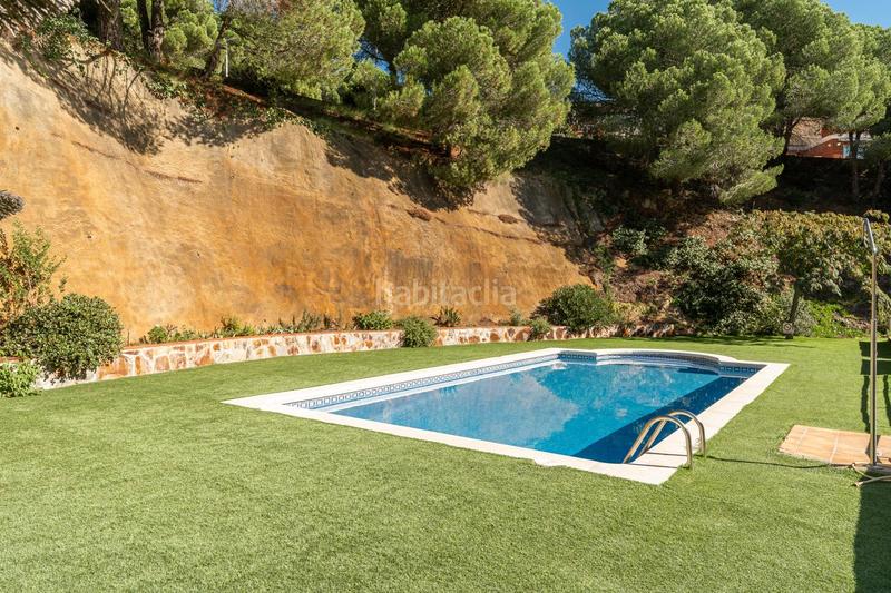 Foto b3731925-d2d7-4b64-a16c-740052b1e602. Reihenhaus mit heizung pool in Teià