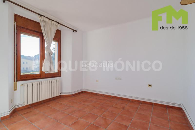 Foto f3c77963-7212-41d5-a196-5b0604709c69. Casale con riscaldamento in Teià