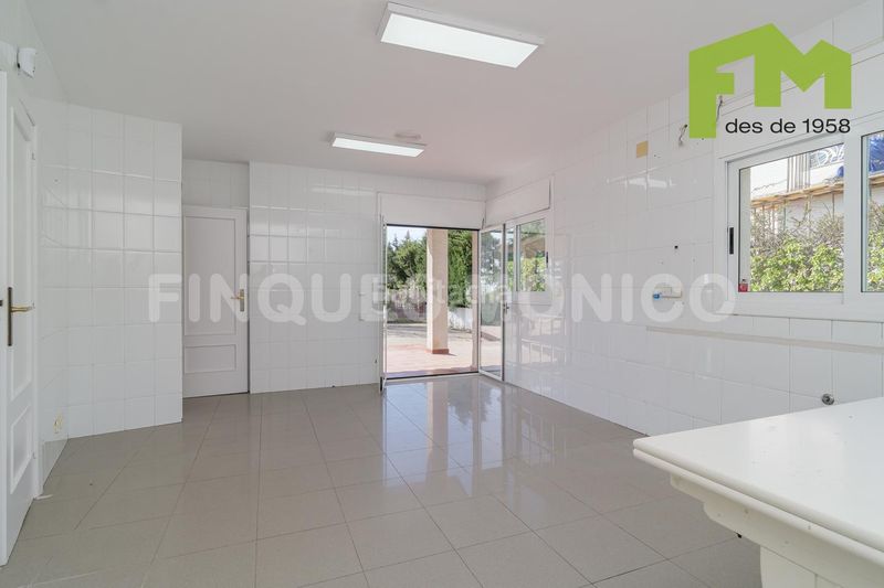 Foto 05ed68b9-638a-405d-9446-c9ef40d4ad0a. Casa amb calefacció aparcament piscina a Bellresguard-Can Teixidó Masnou (El)