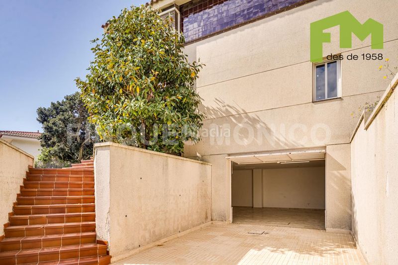 Foto 4352d223-0d48-4e79-94d9-8c429664c8b0. Casa amb calefacció aparcament piscina a Bellresguard-Can Teixidó Masnou (El)