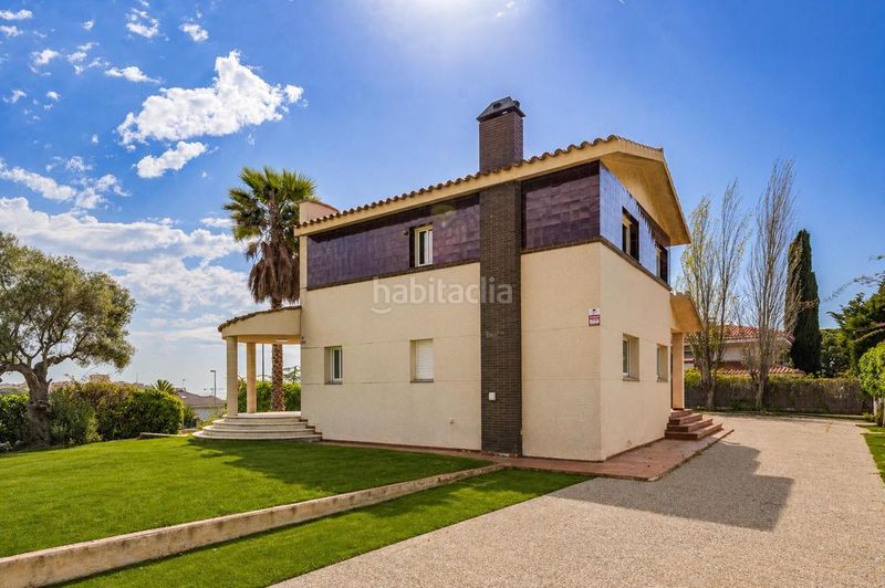 Foto 4df5d4eb-15b9-42b2-b177-344b595b9f46. Casa amb calefacció aparcament piscina a Bellresguard-Can Teixidó Masnou (El)