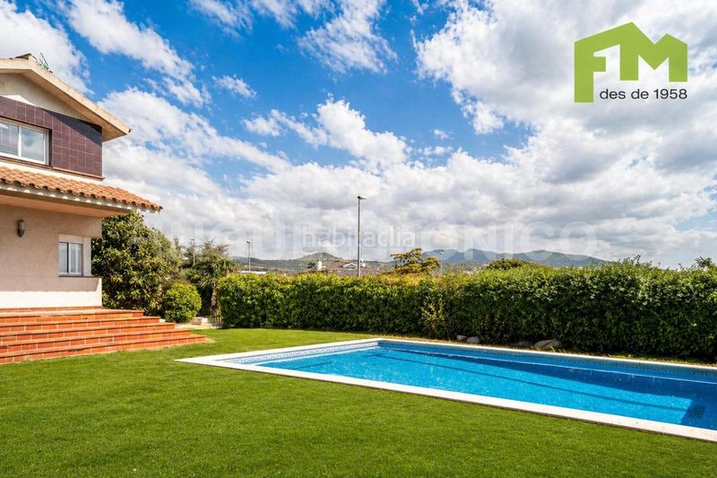 Foto 89b876e5-1aed-432e-a66d-f01c6ae17424. Casa amb calefacció aparcament piscina a Bellresguard-Can Teixidó Masnou (El)