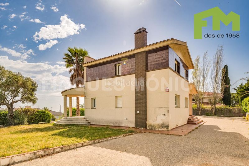 Foto be594593-ad44-48e1-91a5-e21689cbf4c2. Casa amb calefacció aparcament piscina a Bellresguard-Can Teixidó Masnou (El)