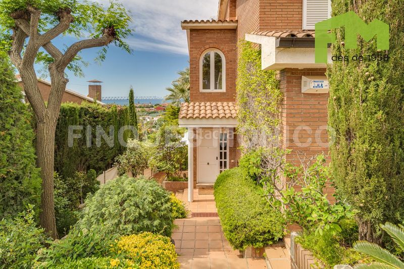 Foto 6ecde22a-c541-4850-81fd-f6e119d79399. Casa amb calefacció a Teià