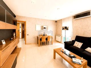 Pis  De salamanca. Piso con 3 habitaciones 2 baños y balcon