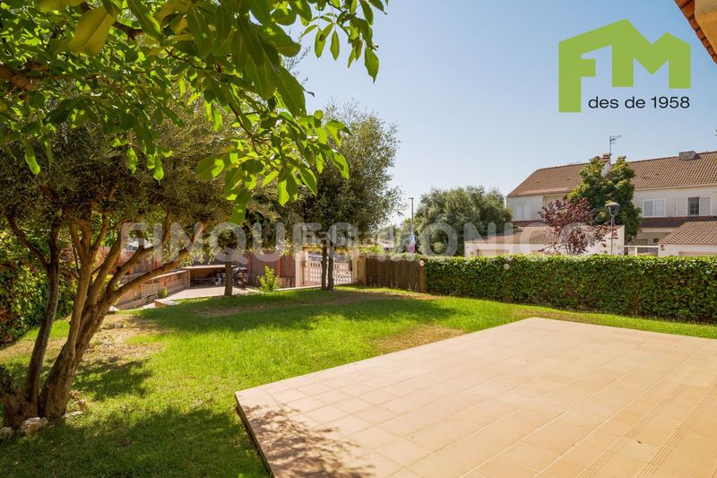 Foto 1a9e3a65-64df-49fc-9279-137929e1318e. Casa amb calefacció a Teià